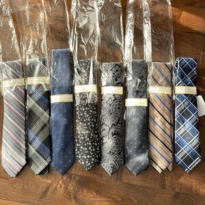 Lot Of 8 NEW Michael Kors Ties . Retails $556
